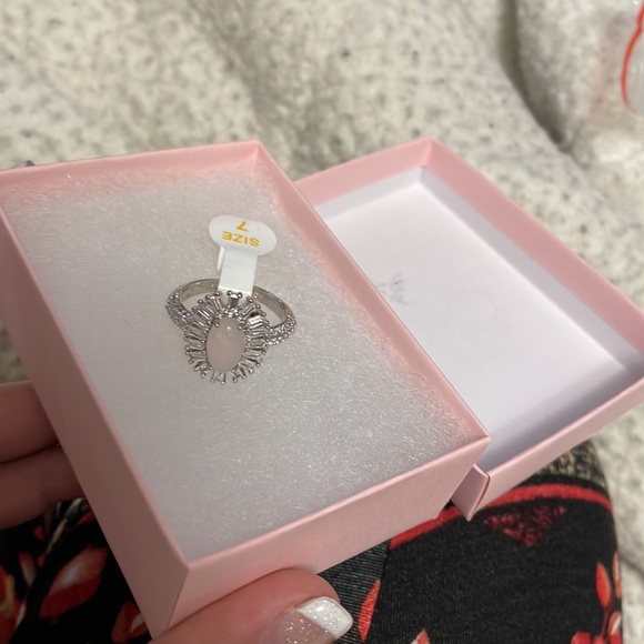 Bomb Party Genuine Rose Quartz Ring Size 7 - Picture 5 of 5